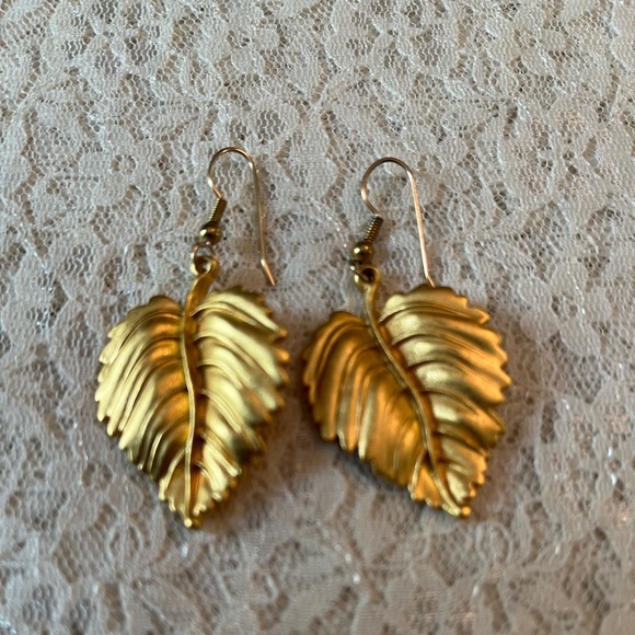 Napier Jewelry - Napier/vintage brushed gold plated leaves, 2.5” long *